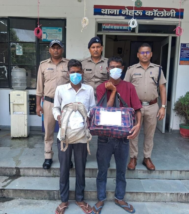 देहरादून: 7 किलो 86 ग्राम गांजे के साथ अलीगढ़ के दो नशा तस्कर गिरफ्तार, सपेरा बस्ती में बेचने की थी तैयारी