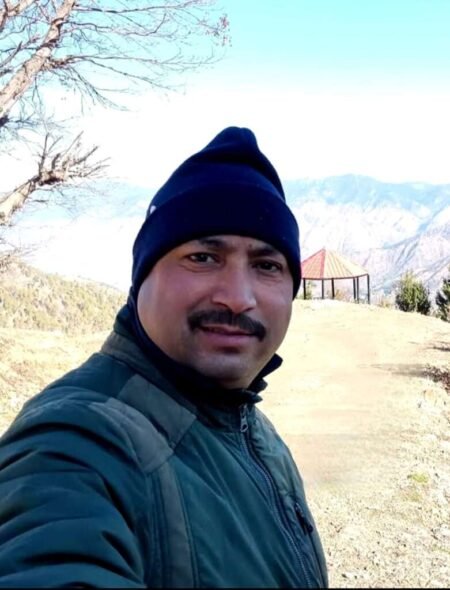 देहरादून पुलिस लाइन के मुख्य आरक्षी दिनेश नेगी का निधन, ट्यूमर से जूझते हुए हारे जिंदगी की जंग