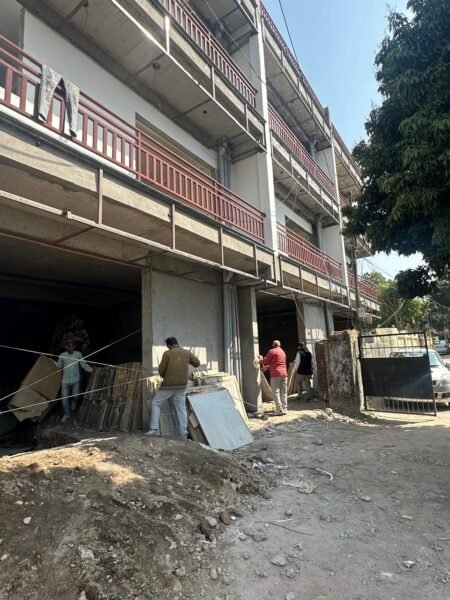 एमडीडीए की सख्ती: जाखन-सिनोला में अवैध निर्माण सील, विशेष अभियान में बड़ी कार्रवाई