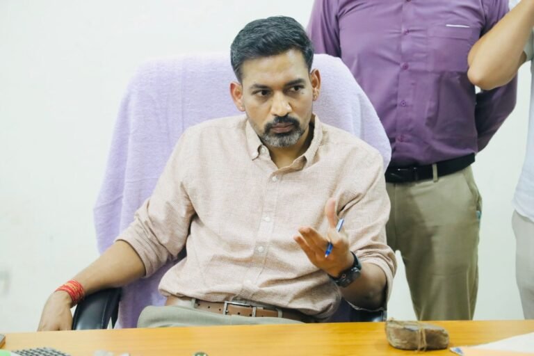 नशे की सप्लाई चेन तोड़ने एवं जागरूकता अभियान को जन-आंदोलन बनाने पर डीएम ने दिया जोर