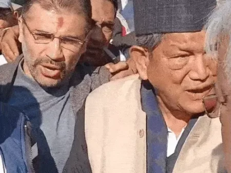 AI वीडियो पर हरीश रावत ने दर्ज कराई शिकायत:थाने में जाने से पहले मंदिर में टेका माथा, बोले- वीडियो सही तो मुझे मार दो गोली