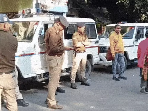 बनभूलपुरा अतिक्रमण मामला- प्रशासन रोज खर्च कर रहा लाखों रुपए:500 से जयादा पुलिस बल तैनात, ड्रोन से निगरानी जारी 8 ezgif 69e779f58eb2d068 1765428983